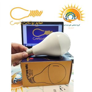 نمای خوابیده لامپ حبابی 20 وات LED زانیس روی جعبه محصول
